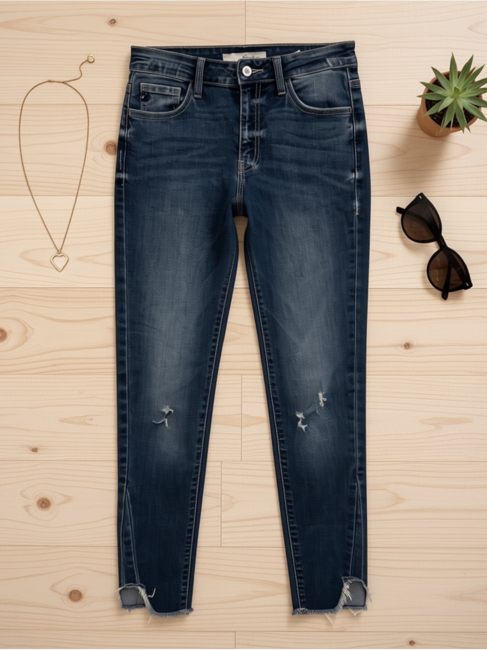 KanCan Dark Wash Distressed Ankle Jeans - Size 5/26